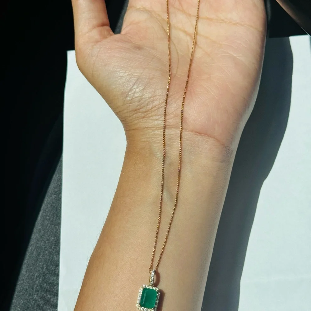 Authentic EFFY Natural Emerald & Diamond Pendant 14K gold and gold chain